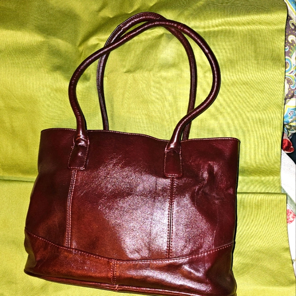 All leather tote style handbag